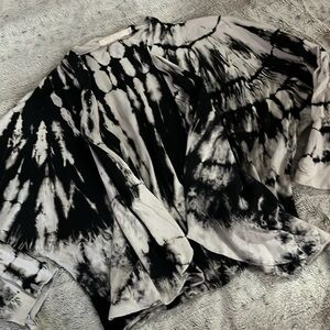 Tie dye cropped open front blazer M bone & black bat sleeve pleat back Testimony